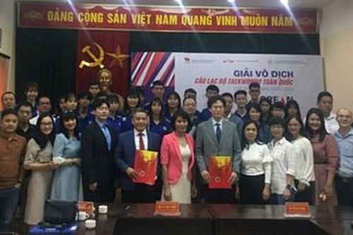 Gần 700 vận động viên tham dự giải vô địch các câu lạc bộ Taekwondo toàn quốc