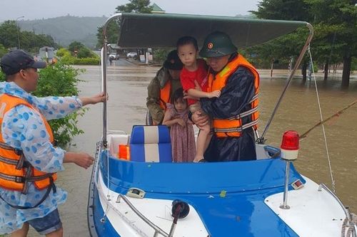 Kịp thời giúp dân ứng phó với thiên tai