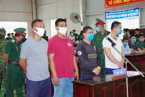 Tấn công lực lượng chống buôn lậu, 4 đối tượng lãnh 7 năm tù