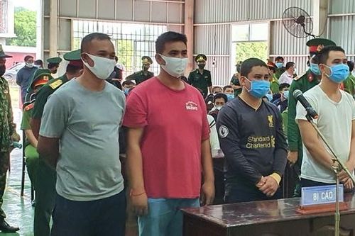 7 năm tù cho 4 đối tượng chống người thi hành công vụ