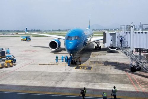 Nối lại đường bay thương mại quốc tế: Chưa chốt quy trình cách ly