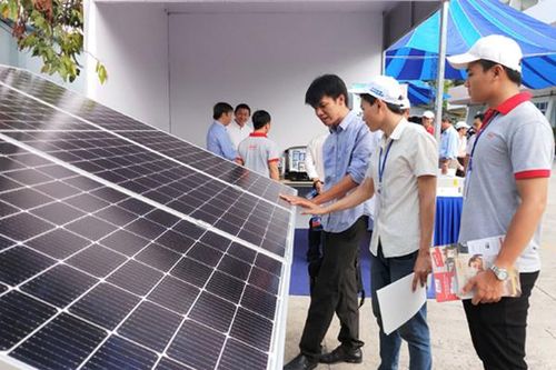 Điện mặt trời mái nhà 'bứt tốc' mạnh mẽ ở các tỉnh phía Nam