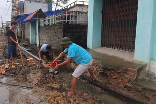 Bỏ hơn 10 tỉ làm 1km đường nông thôn, dân tự lo...thoát nước