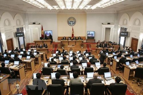 Phe đối lập Kyrgyzstan không thành lập được chính phủ mới