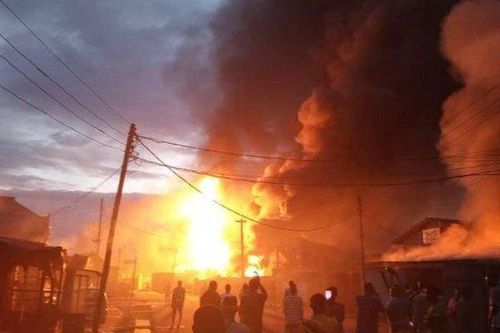 Nigeria: Nổ trạm xăng tư nhân khiến ít nhất 8 người tử vong