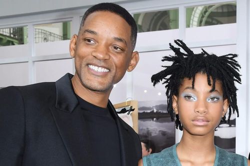 Willow Smith trải lòng về người cha nổi tiếng Will Smith và tuổi thơ nổi loạn.