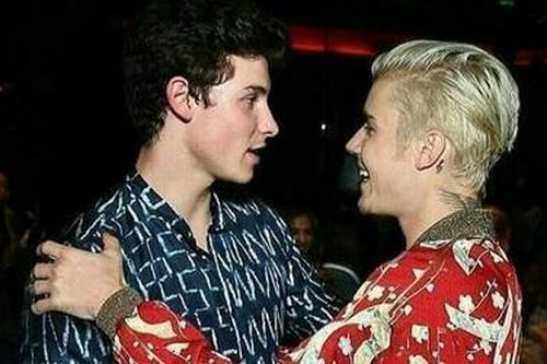 Shawn Mendes và Justin Bieber hợp tác: Chưa nghe đã 'xỉu lên xỉu xuống' phần nhìn