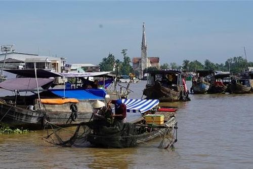 Các chợ nổi đang chìm