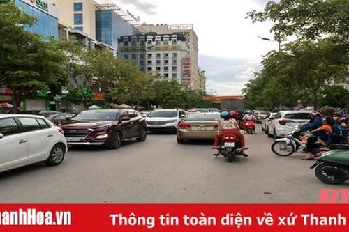 TP Thanh Hóa: Nan giải chuyện đậu đỗ xe trên phố