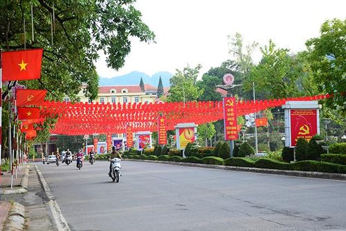 Thành phố Tuyên Quang đẩy mạnh tuyên truyền về Đại hội XVII