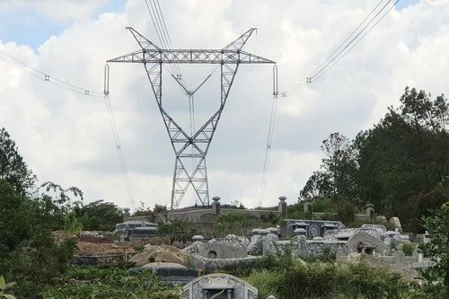 Thừa Thiên – Huế: 'Biến' hành lang an toàn lưới điện 500kV thành nghĩa trang