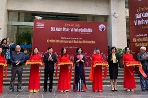Tôn vinh nhiều công trình, tác phẩm cống hiến lớn cho Thủ đô