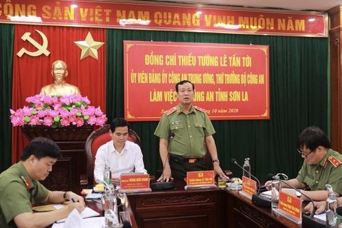 Thứ trưởng Lê Tấn Tới làm việc tại Công an tỉnh Sơn La