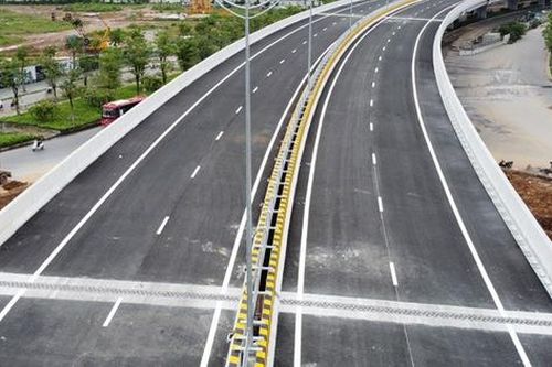 Cận cảnh đường Vành đai 3 trên cao đẹp như tranh vẽ sắp thông xe ở Hà Nội