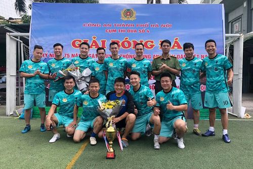 Tìm ra chủ nhân cúp vô địch giải bóng đá Cụm thi đua số 4 - CATP Hà Nội 2020