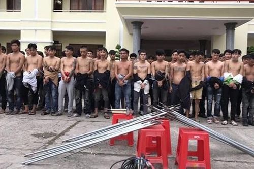 Đồng Nai: Thu giữ nhiều vũ khí tại nơi hai băng giang hồ hỗn chiến