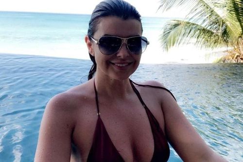 Bị đuổi khỏi hồ bơi vì mặc bikini