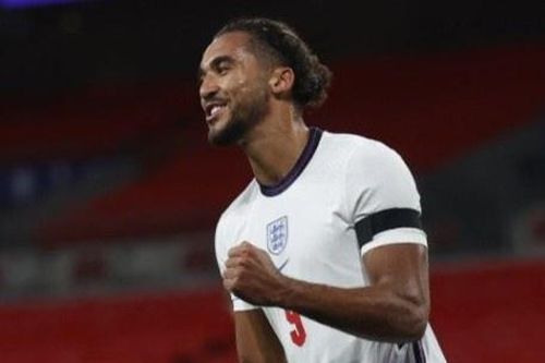 Calvert-Lewin tỏa sáng giúp Anh thắng Wales 3-0