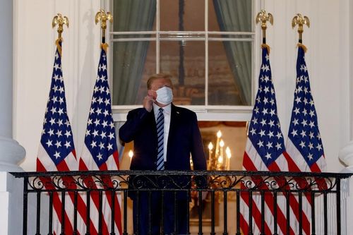 'Thắng Covid-19' thành thông điệp sức mạnh của ông Trump