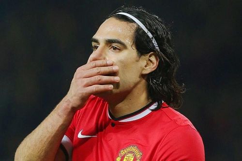 Bayern dạy cho Man United bài học về cách chi tiền