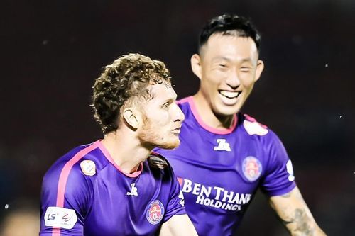 CLB Sài Gòn giữ ngôi đầu sau trận thắng Hà Tĩnh 2-1