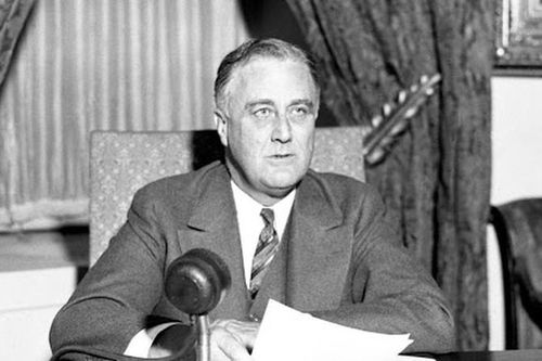 Thực hư Tổng thống Mỹ Roosevelt che dấu bệnh bại liệt, ngồi xe lăn?