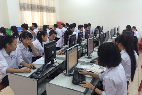 Đẩy mạnh ứng dụng công nghệ thông tin trong các hoạt động giáo dục và đào tạo
