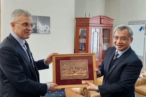 Tìm hiểu tiềm năng hợp tác kinh tế giữa Cherkasy, Ukraine và các địa phương của Việt Nam