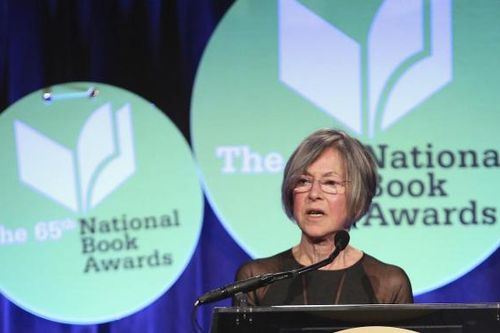 Nhà thơ Louise Gluck đoạt giải Nobel Văn học