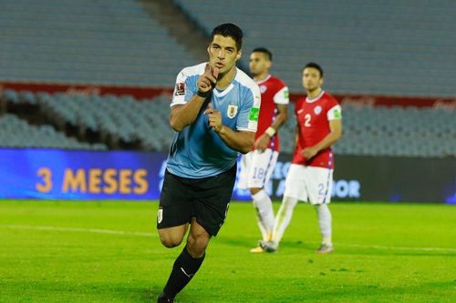 Suarez lập công, Uruguay hạ Chile phút 93