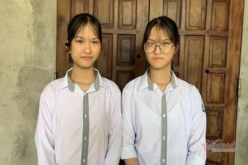 Cặp song sinh Cúc – An thành tân sinh viên đại học sau 17 năm mổ tách