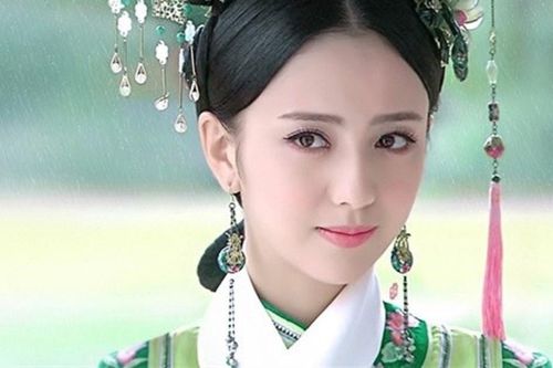 Đồng Lệ Á tức giận phủ nhận thông tin hẹn hò trai trẻ