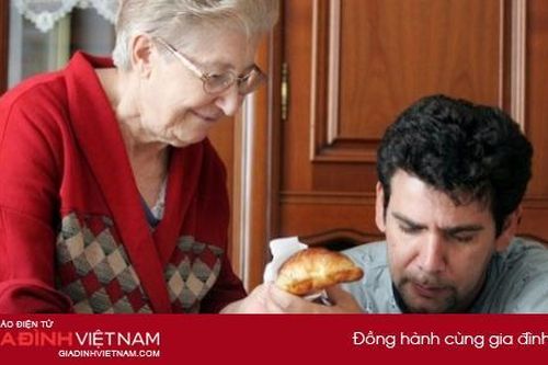 Luật sư 41 tuổi kiện cha mẹ vì không chu cấp vô thời hạn