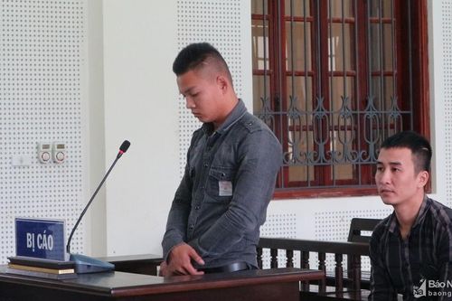 Vác kiếm đi đánh nhau sau khi bị dọa 'chặt chân'