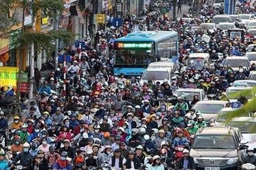 Hà Nội 'đẩy' giờ cao điểm sớm lên 30 phút