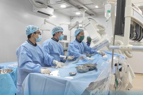 Cứu sống bệnh nhân tim đột ngột ngừng đập