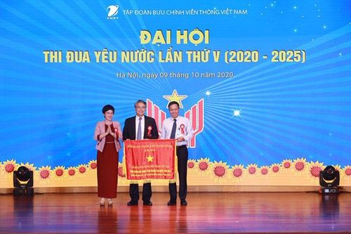 Tập đoàn VNPT tôn vinh, khen thưởng 40 tập thể, cá nhân điển hình tiên tiến