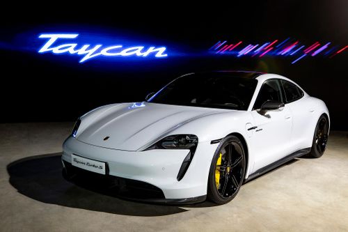 Porsche Taycan được ra mắt tại Việt Nam, giá từ 5,72 tỷ đồng