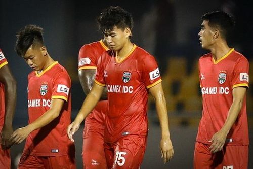 Cựu binh U23 Việt Nam giúp CLB Quảng Ninh đè bẹp Bình Dương