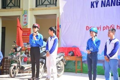 Tập huấn kỹ năng lái xe mô tô an toàn cho học sinh