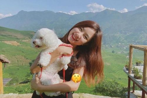 Vợ sắp cưới của 'thần đồng AoE' Chim Sẻ Đi Nắng là ai?