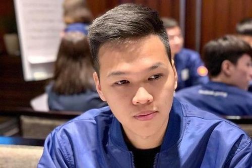 Những điều ít biết về 'thần đồng AoE' Việt Nam Chim Sẻ Đi Nắng