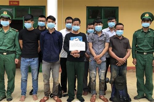 Triệt phá đường dây đưa người xuất cảnh trái phép sang Lào