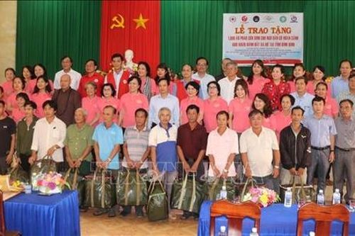 1.000 áo phao cứu sinh đến với ngư dân tỉnh Bình Định