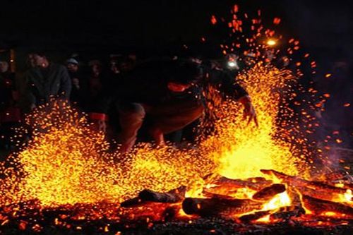 Lễ hội nhảy lửa của người Dao đỏ được công nhận là di sản văn hóa phi vật thể