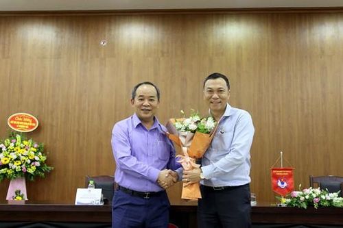 Chủ tịch FIFA, AFC và AFF gửi thư chúc mừng ông Lê Khánh Hải