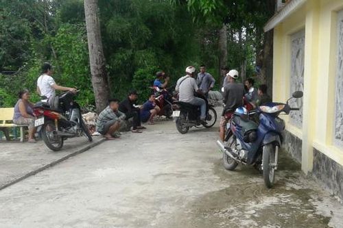 Bắn chết bạn nhậu vì xin phép về trước