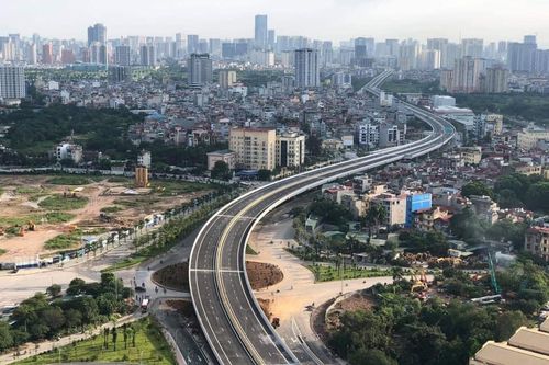 Ngắm tuyến đường trên cao hơn 5.300 tỷ ở Hà Nội trước ngày thông xe