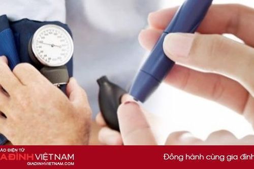 Điều gì xảy ra với cơ thể nếu lượng đường trong máu quá cao hoặc quá thấp?
