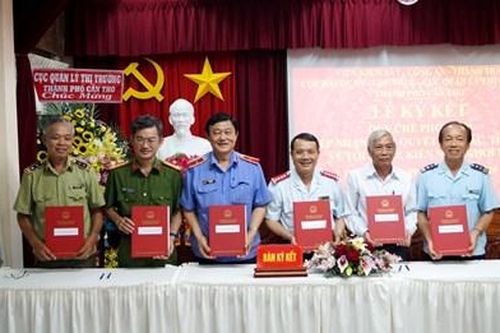VKSND TP Cần Thơ: Phối hợp tiếp nhận, giải quyết tố giác, tin báo về tội phạm